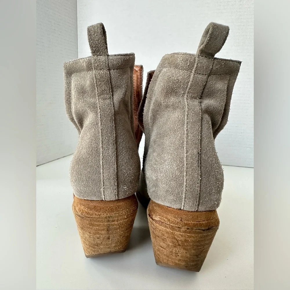 Jeffrey Campbell Orwell Side Slit Suede Ankle Booties Size 9
